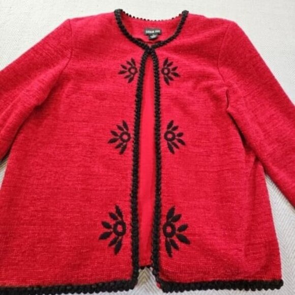 Leslie Fay Sweater Women's PL Red Knit Cropped Cardigan Embroidered EUC - Picture 2 of 12